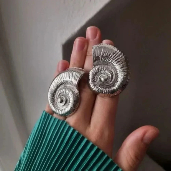 Zara Golden Seashell Earrings - Picture 16 of 17
